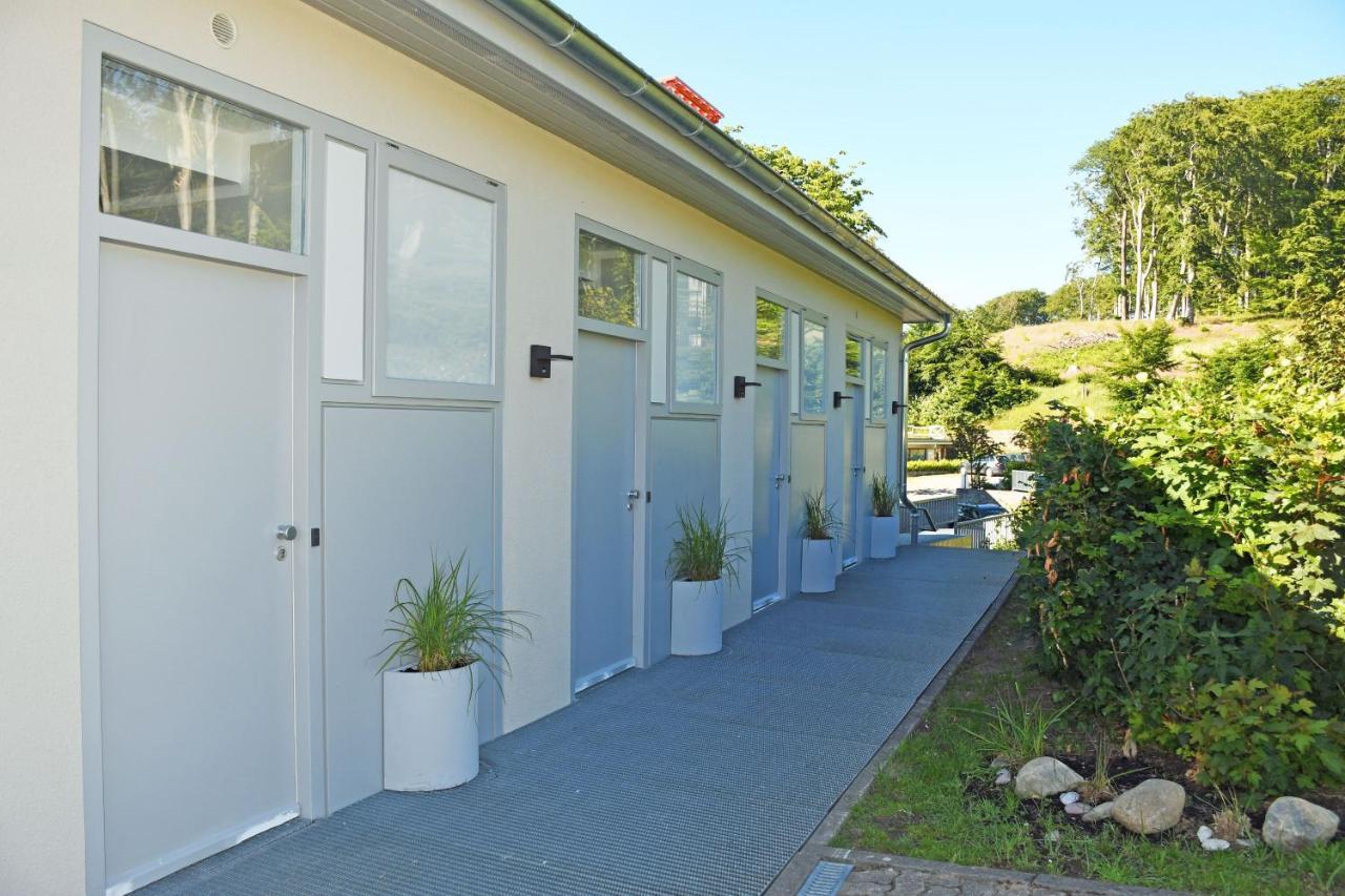 Schoene Ferienwohnungen Mit Kamin Im Ostseebad Sellin エクステリア 写真