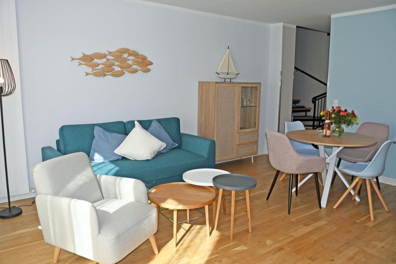 Schoene Ferienwohnungen Mit Kamin Im Ostseebad Sellin エクステリア 写真
